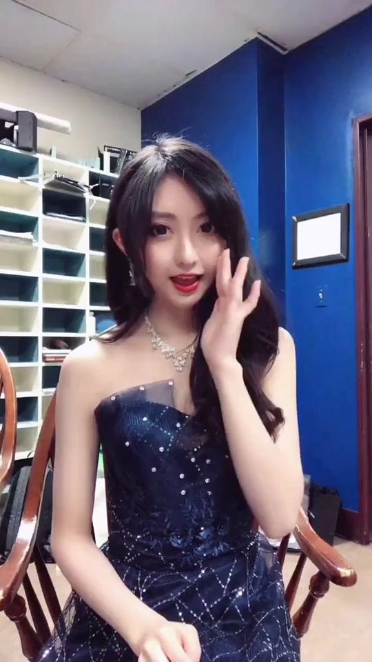 高赫regina - 大学毕业前最后一次主持春晚啦96~珍惜每一次上台的