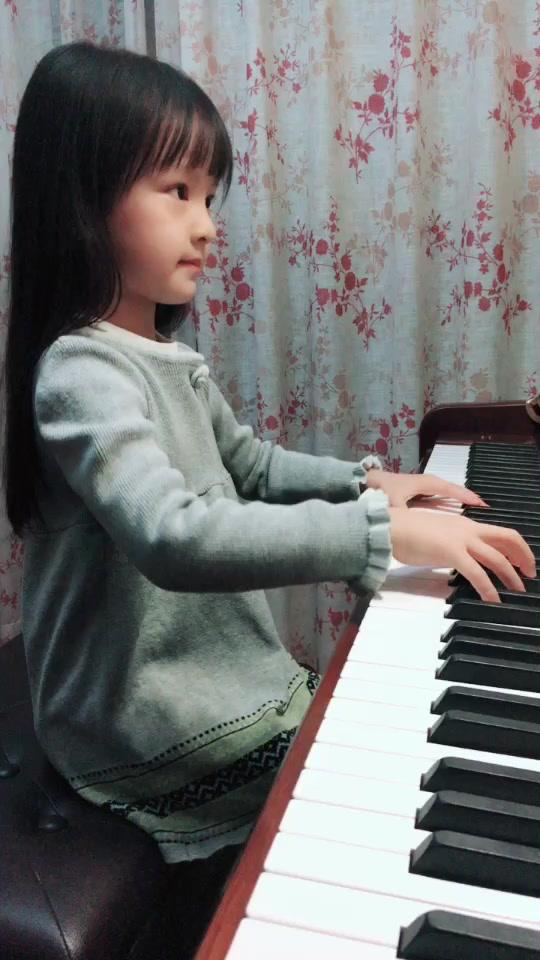 小蓓蓓 - 起风了!晚安,抖音宝宝们95 - kol 数据,网红排行榜