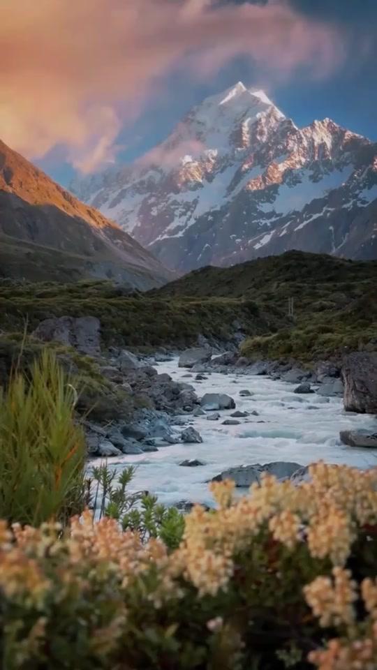 出国签证赛道文案素材 - 📣 正式介绍一下! 到底什么才是定制旅行 📣 正式介绍一下!
这里是【#墨客旅行Mokertrip 】——你在澳大利亚 & 新西兰旅行路上的超贴心小助手 ✈
无论你是想自由行、定制团、包车游,还是需要门票预订、签证办理、地接安排……
我们都能一站式帮你搞定!🙌
深耕澳新旅游8年,我们靠谱、专业、灵活、省心,让你安心出发,不踩坑!
🔍 为什么越来越多游客选择墨客旅行?
📌 正规靠谱|中澳双资质认证
我们是国内+澳大利亚双注册旅行社,资质可查,放心托付。
📌 服务全覆盖|想玩的我们都有
✨ 定制旅游:根据你的喜好&预算量身打造行程
🚗 包车出行:全程私享,家庭/亲子/蜜月出行不拼车更舒适
🧭 当地参团:多种精品中文团,轻松省心,适合懒人模式
🎟 活动代订:跳伞、热气球、观鲸、酒庄品酒…价格美丽,安排到位
🛂 签证票务:指导+代办,材料帮你准备,快速高效出签!
🌟 我们的优势,看这里!
✔ 国内外正规资质,值得信赖
✔ 与当地供应商直连,拿到第一手优惠价格
✔ 专属1v1客服,随时在线,行前/行中/行后全程无忧
✔ 中文司导,全程沟通无障碍
✔ 多种车型可选,满足2人情侣~20人团体不同需求
✔ 行程灵活安排,热门打卡点+冷门小众景统统安排
✔ 完善售后支持,行程中有任何问题我们随时响应!
📞 怎么联系我们?
📲 点击【主页斯信】
📌 想了解更多澳新城市路线/定制玩法/包车接送?欢迎翻主页!
🎟 热门活动门票、特色体验,都能找我们代订!价格更实在~
不管你是第一次去澳洲/新西兰,
还是想深度玩转南半球,
【墨客旅行】都能带你体验一场真正“为你而设”的安心之旅!
💬留言or斯我们,现在就出发吧~🌍💙
#墨客旅行Mokertrip #澳新旅游 #澳洲旅游 #新西兰旅游 #定制旅游 - KiKi 的澳新旅行清单作品