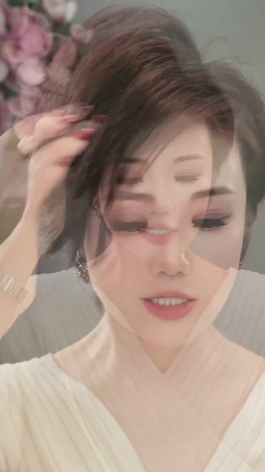 耳饰赛道文案素材 - #配饰的重要性 #美出高级感 #优雅气质 #精致耳饰日常搭配 #修饰脸型 @DOU+上热门 - 八月时尚饰品作品