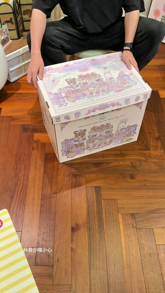 宠物用品赛道文案素材 - 觉得小袋装太贵的赶紧试试这个大包装，份量一样价格更便宜#萌小爵 #冻干 #萌宠好物 #养猫经验分享 #猫零食 - 喵小心作品