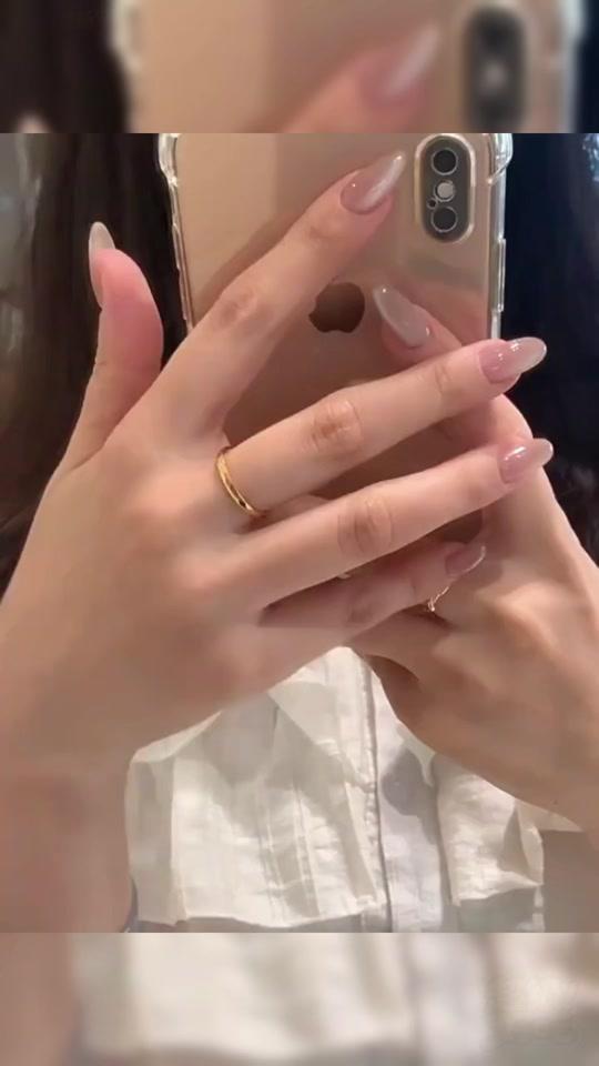 戒指赛道文案素材 - 菱形戒指 钛钢戒指 不掉色轻奢高级感菱形戒指个性时尚气质食指指环素圈#时尚指环 #菱形戒指 #不掉色戒指 #饰品推荐 #戒指搭配 - 飒爽猫步作品