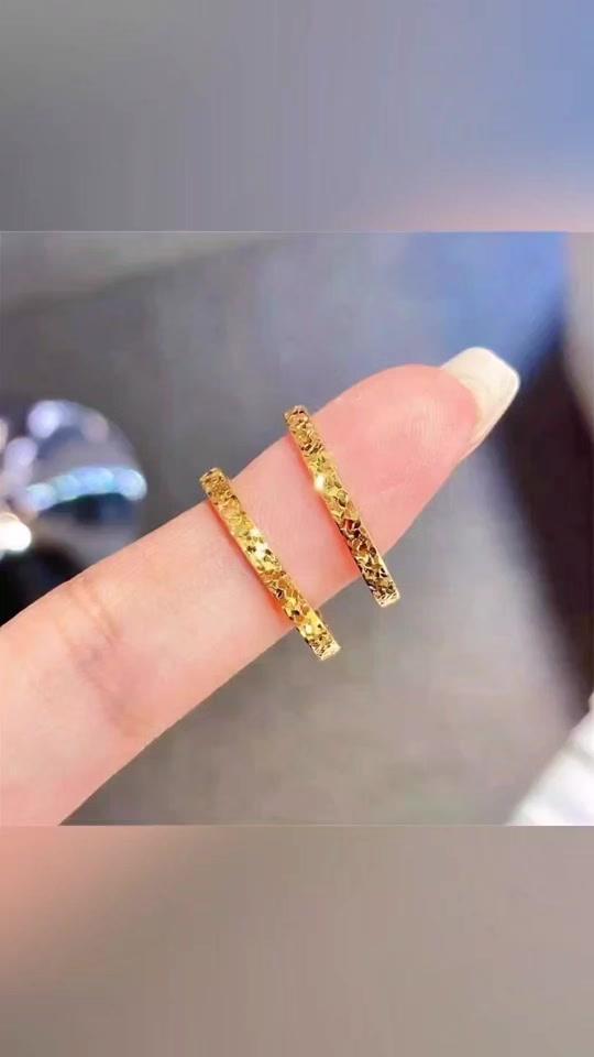 戒指赛道文案素材 - #好物推荐🔥 钛钢不掉色碎冰冰情侣戒指女素圈小众ins高级气质百搭闺蜜指环#戒指 #闺蜜指环 - 爱莎精致饰品作品