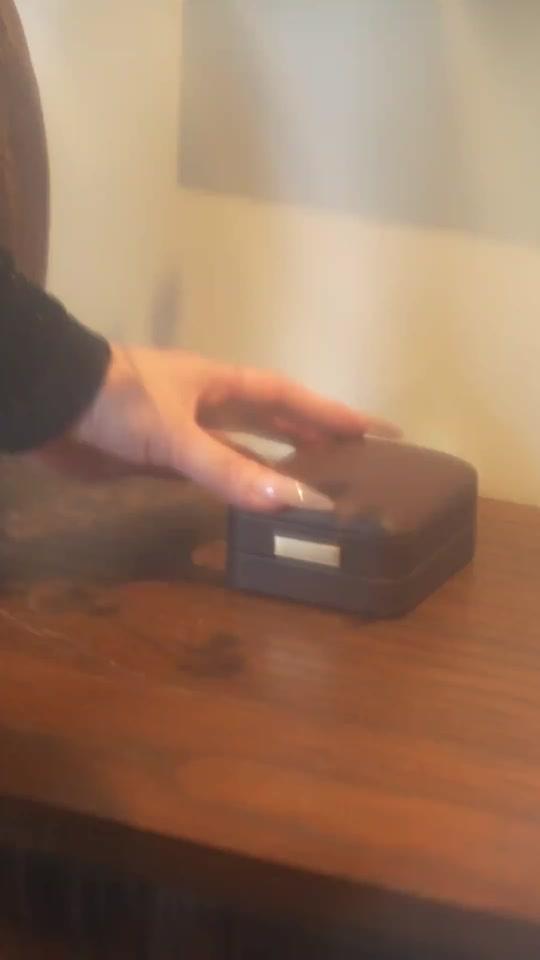 耳饰赛道文案素材 - 精致小物，给日常注入仪式感 #耳饰搭配 #饰品分享 #日常搭配 #单品推荐 #精致女人必备 - 北小北【高薇薇】作品