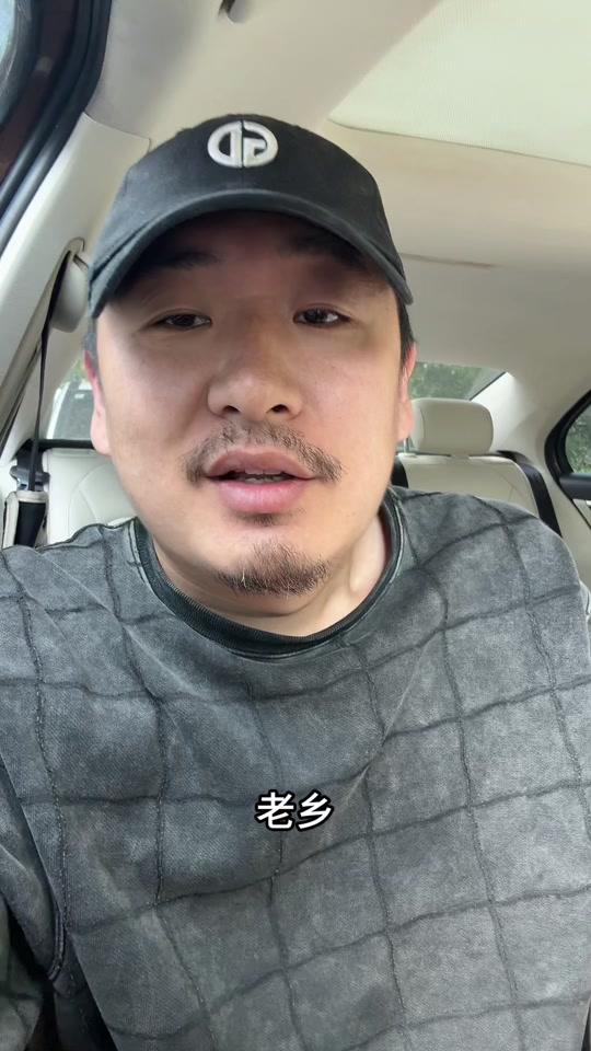装修赛道文案素材 - 做柜子，哪用啥板材？重点看什么？一条视频给你讲了明明白白～#装修避坑#你的装修干货分享 #创作者中心 #创作灵感 - 王某工作品