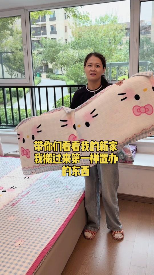 家居赛道文案素材 - 牛奶绒高克重床盖,天一冷真是少不了#家居好物分享 - 三胞胎娜娜记录生活作品