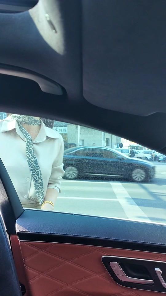 二手奢侈赛道文案素材 - 你的表对应什么车 #迈巴赫 #二手奢侈品 #名表 - 大牙作品