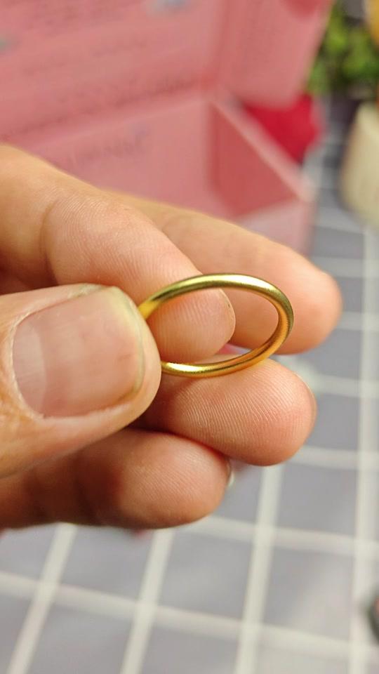 戒指赛道文案素材 - XUPING/旭平首饰 不锈钢戒指 年终大促送对象送朋友情侣素圈戒GDQ#戒指#好物分享#好物推荐 - 全疆包邮到家作品