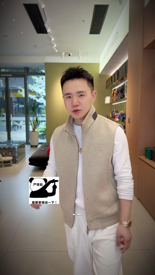 二手奢侈赛道文案素材 - 直播时间已定！开战 #嘉兴 #嘉壹奢品 #二手奢侈品 #男包 - 嘉壹小超作品