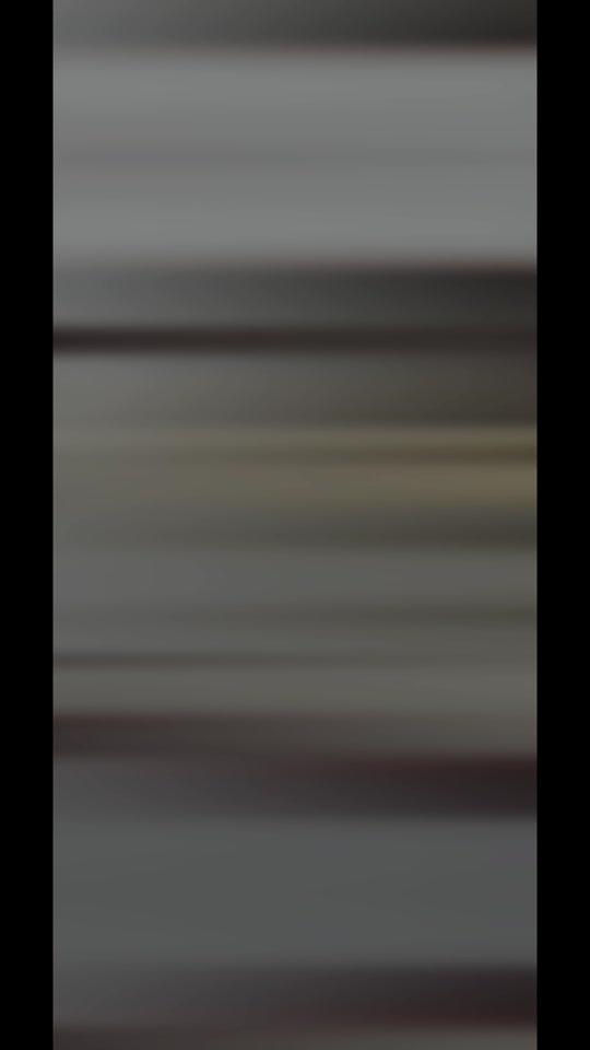 二手奢侈赛道文案素材 - 绝当品欣赏：欧米茄星座系列自动机械男表
表径35mm，防水100M，镶钻时标，动力储备48H，背透，日历，18K金表圈、表冠、表扣、间金表带。
#专业鉴定  #二手奢侈品专家 #文天阁 - 灵感乐观作品